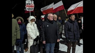 Maciej Wąsik DAJE ZNAK z celi?! Zakład Karny Przytuły Stare